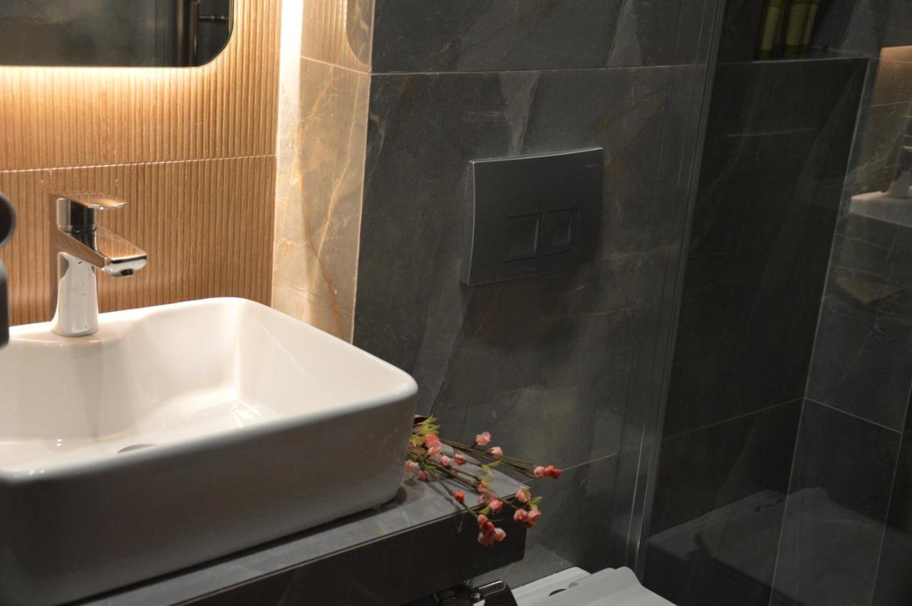 Aqua Mare Hotel Nea Kallikrateia Bagian luar foto