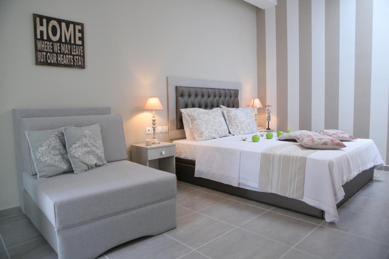 Aqua Mare Hotel Nea Kallikrateia Bagian luar foto